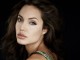 Angelina Jolie nis “luftën” kundër ISIS, publikon foto ironike ndaj tyre