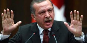 Erdogan: Populli turk duhet të puthet në ballë