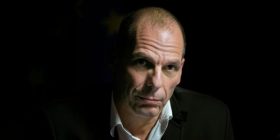 Varoufakis: Do të ndodhë Kosovizimi i Greqisë – do të zhytemi në vrimën e zezë!
