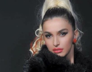 Suzana Tahiri kërcënon Vetëvendosjen: Mos ma prekni Thaçin se… (FOTO)