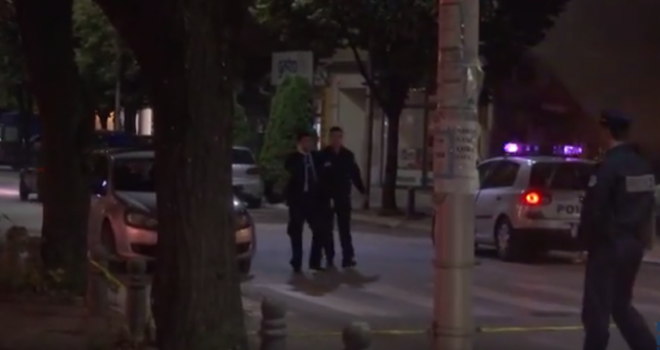 Pamje nga selia e Vetëvendosjes pas sulmit me thika (VIDEO)