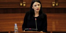 Haxhiu: Isa Mustafa po na bjen shtet policor (Video)