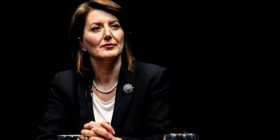 Jahjaga akuzon deputetët: Po i mbani të izoluar qytetarët për interesa tuaja të ngushta