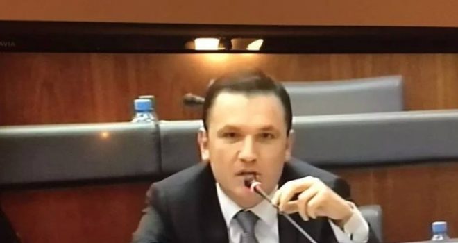 Ja si e ofendon opozitën, deputeti i LDK-së Blerim Grainca (Foto)