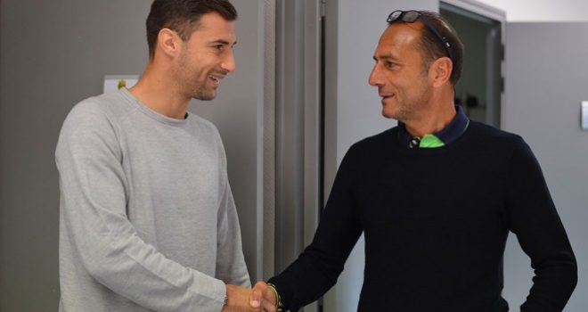 Lorik Cana prezantohet te Nantes