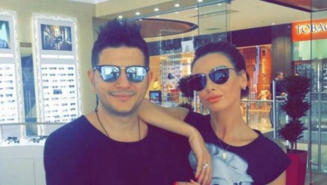 Ja çfarë shkruan Ami për Ermalin në 5 vjetorin e martesës (Foto)