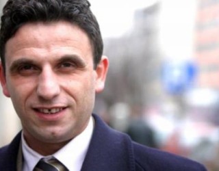 Lajm i mirë për Ernest Lumën. Pranohet në Fakultet (Dokument)
