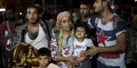 25,000 migrantë të bllokuar në ishullin grek
