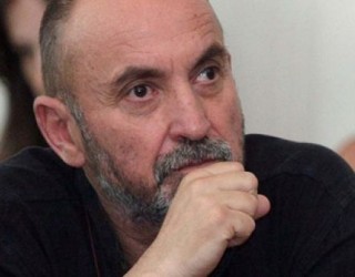 Fatos Lubonja: Shqiptarët të masturbojnë me foton e Priftit