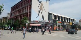 Keqinterpretimi i ligjeve si mbulesë e luftës politike