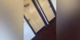 Drejtori bën seks me profesoreshën e kimisë, nxënësit i regjistrojnë (FOTO/VIDEO+18)