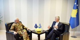 Zëvendëskryeministri Thaçi priti komandantin e KFOR-it