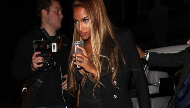 Lewis Hamilton del me ish-të dashurën e Balotellit (Foto)