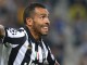 Carlos Tevez i thyen këmbën kundërshtarit (Video)