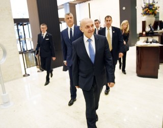 Mustafa në Nju Jork kërkon mbështetje për anëtarësimin e Kosovës në UNESCO dhe INTERPOL (Foto)