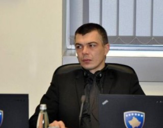 Shkarkohet Aleksandër Jabllanoviq