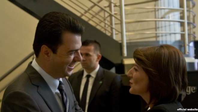 Presidentja Jahjaga vazhdon takimet në Shqipëri