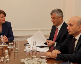 “Prishja” në emër të SHBA-ve: Versioni që të gjithë duan ta besojnë! (Video)