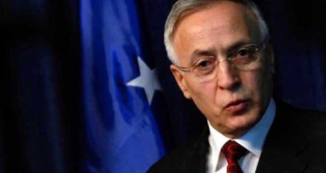 Krasniqi: Kerry kërkoi zgjidhje me dialog e pa gaz lotsjellës