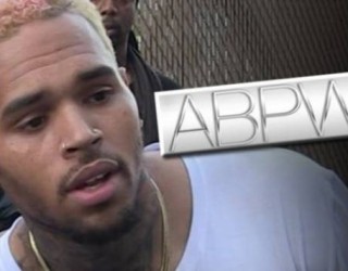 Chris Brown në telashe me lezbiket