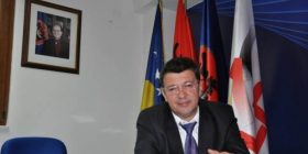 Metaj i quan për ‘faqe të zezë’ sulmet ndaj kryeministrit
