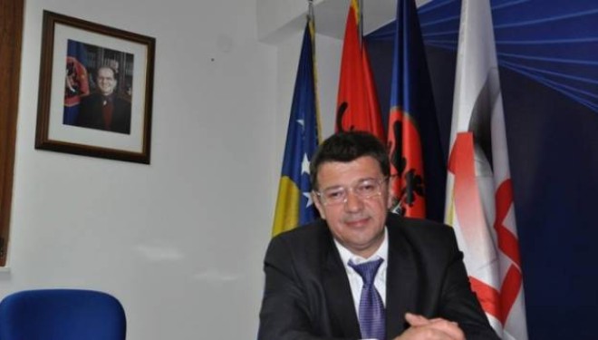 Metaj i quan për ‘faqe të zezë’ sulmet ndaj kryeministrit