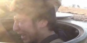 Momenti kur xhihadisti qan para se të kryejë sulmin vetëvrasës (Video)