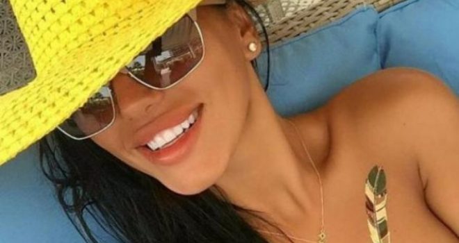 Upssss… Morena i fut duart te “zogu” (FOTO + 18)