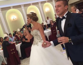 Neki Emra dhe Zana befasuan mysafirët në dasmën e tyre (Foto)