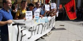 Nis protesta në Preshevë, ‘Kosovë – Shqipëri duam drejtësi’ (Foto)