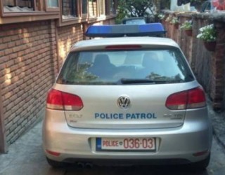 Prishtinë: Arrestohet femra që dëmtoi 500 mijë euro qytetarët me bileta fluturimi