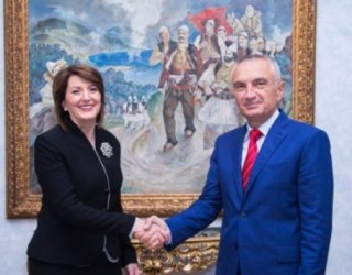 Meta pret Jahjagën: Mbështetje Kosovës në procesin e integrimit