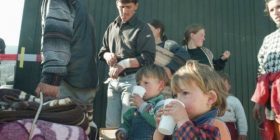 Ja në cilat vende dhe sa kosovarë u strehuan si refugjatë gjatë vitit 1999 (Lista)