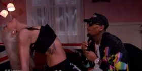 Rita Ora me pozicione të seksit, gjatë performancës live (Foto+Video)