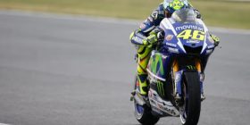 Rossi kërkon podiumin në Aragon