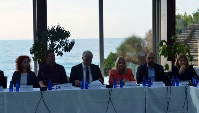 Tahiri në Budvë kërkon nga BE të shpërblehet Kosova për dialogun me Serbinë