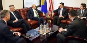 SHBA vlerëson progresin në Kosovë