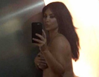 Një mashkull rikrijon selfien e zhveshur të Kimit shtatzënë (Foto)