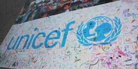 UNICEF: 13 milionë fëmijë në Lindje të Mesme nuk kanë qasje në shkollim