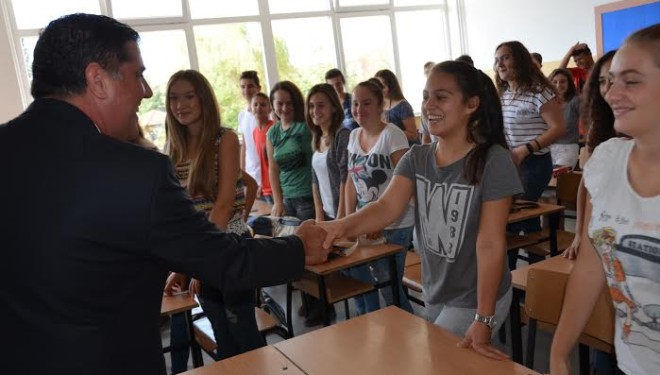 Haziri: Do të vazhdojmë të jemi të parët në nivel vendi me rezultatet në arsim