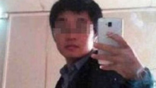 E vret e më pas bën selfie me trupin e të dashurës (FOTO+18)