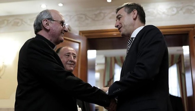 Janusz: Selia e Shenjtë njeh realitetin e ri të Kosovës (Foto)
