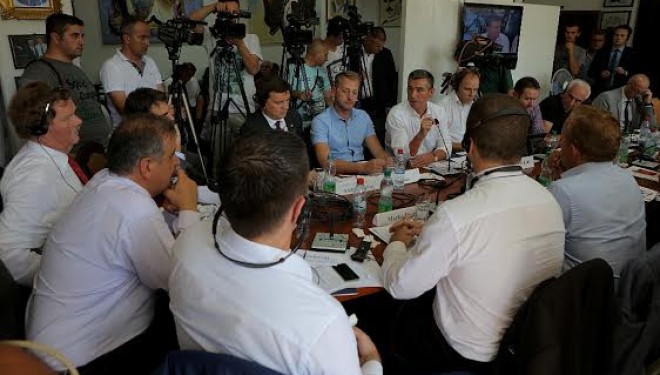 Politikanë serbë fajësojnë shqiptarët për mospajtimin ndërnacional
