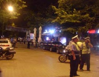 LAJMI I FUNDIT/ Deputeti i PS, Armando Prenga plagos 4 efektivë të policisë së shtetit