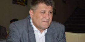 Zafir Berisha propozon grup të miqësisë me Serbinë
