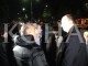 Ymeri e Haradinaj me aktivistë mblidhen para stacionit policor