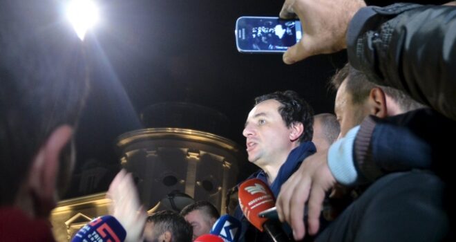 Kelani thotë se lirimi i Kurtit erdhi me vendim të Prokurorit, e jo nga presioni i protestuesve