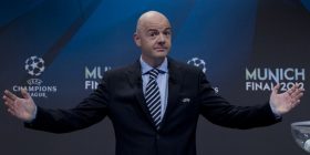 FIFA ndërpren hetimet ndaj presidentit Infantino