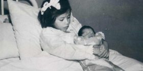 5 vjeçarja, nëna më e re në historinë e njerëzimit (Foto)