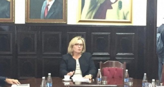 Shefkije Islamaj shkarkohet nga Këshilli Drejtues i UP’së